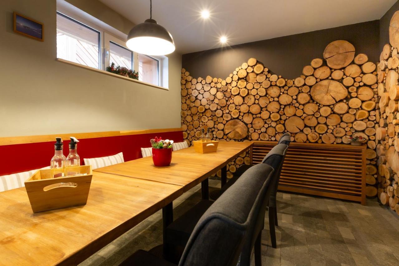 Къщи За Гости Сноуфлейк Snowflake Chalet And Snowflake Lodge Bansko Exterior foto
